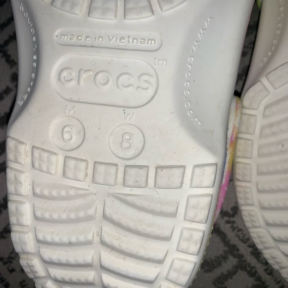 Crocs Tie Dye women’s shoes size 8 - Picture 10 of 11